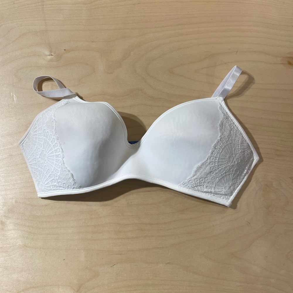 Parisian Works White T-Shirt Bra No Wire 38C (MV)